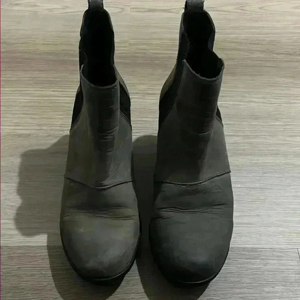 Sorel wedge Boots